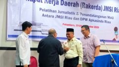 Rakerda 2023, Anggota JMSI Riau Terima Sertifkat QR Barcode Bukti Keanggotaan